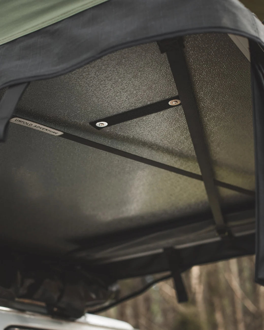 Crow's Nest Soft Shell Rooftop Tent Regular - Green