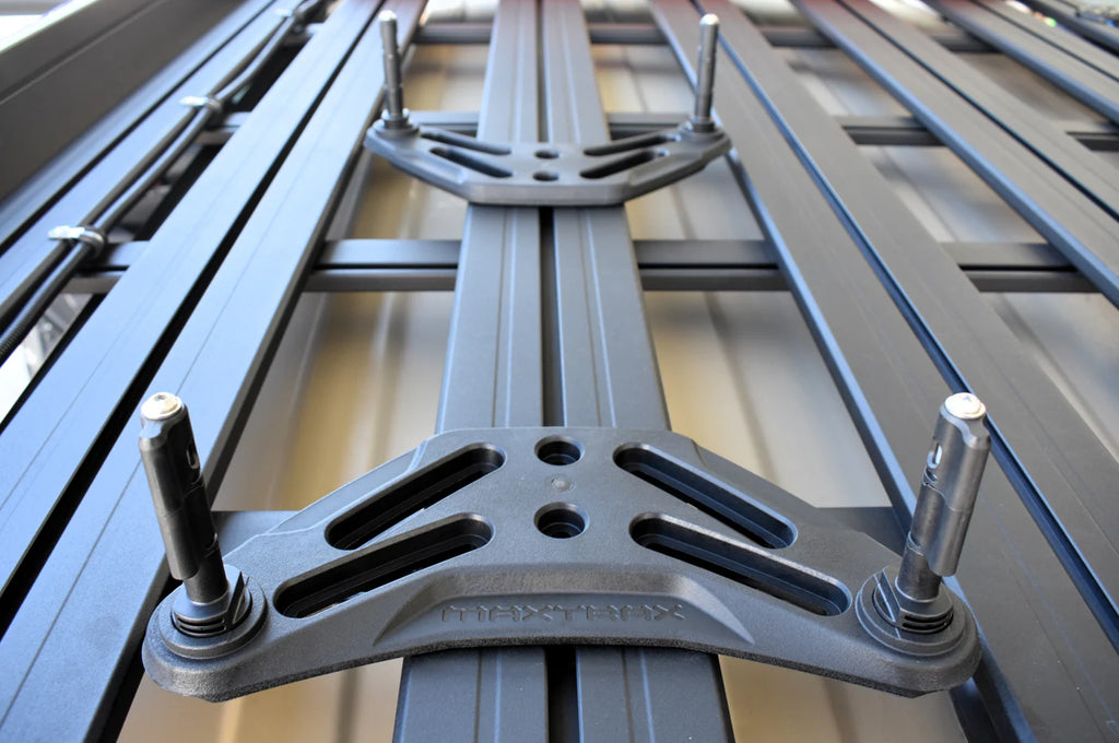 MAXTRAX Universal Flat Rack Mounting Kit MTXFRMMPSU
