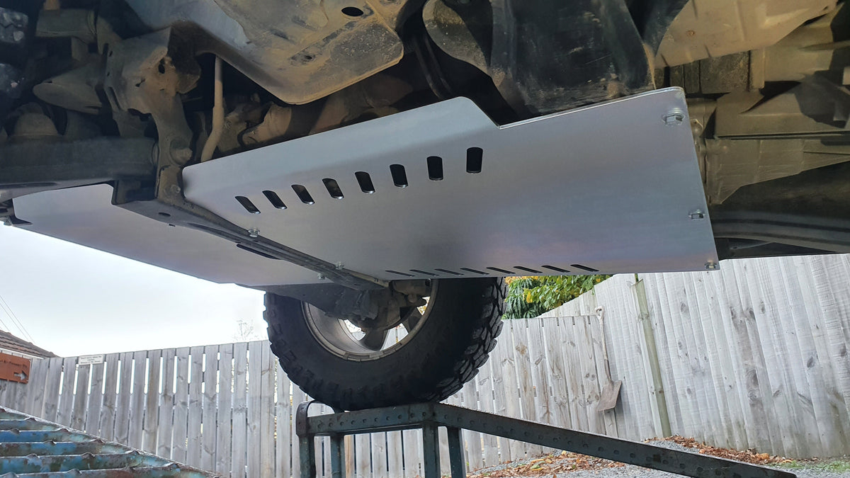 Mitsubishi Pajero 1999 - 2006 NM - NP Gen 3 Bash Plates