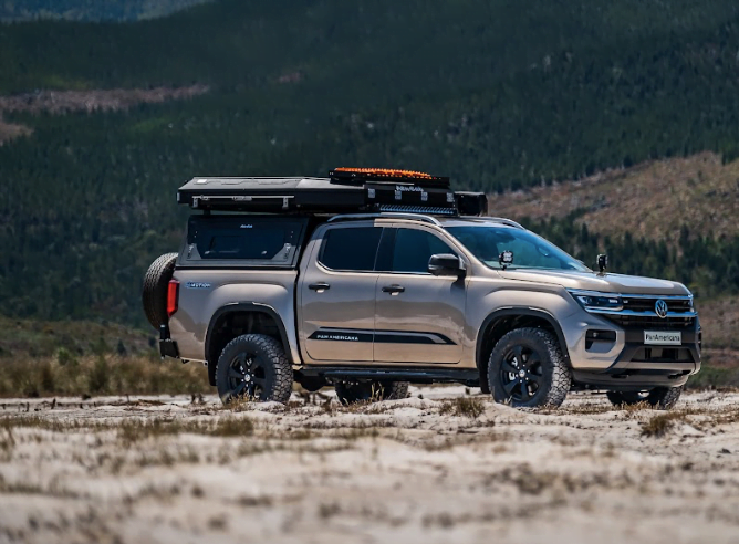Alu-cab Contour Canopy Hilux REVO 16+ (C2-D-TH16-B-W)