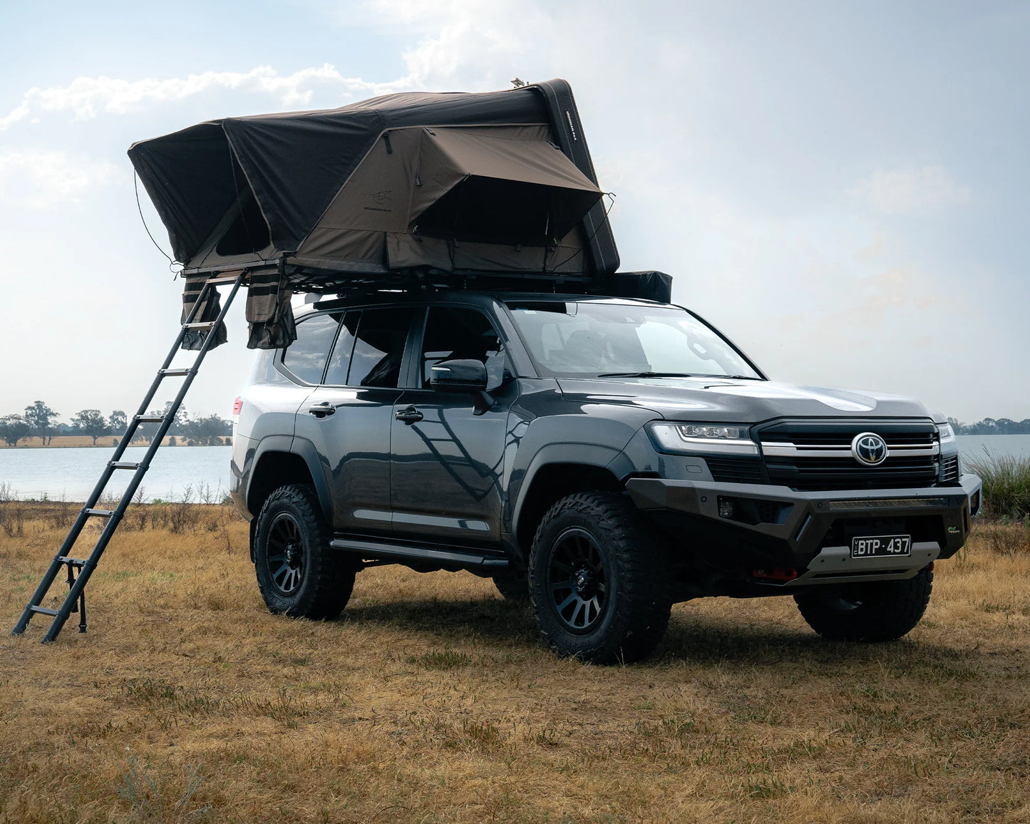 Ursa 1300 - ABS Hardshell Rooftop Tent SKU: IRTT0078