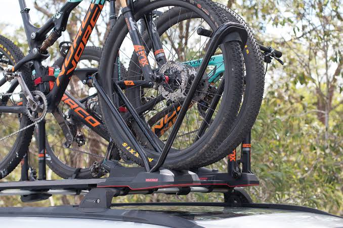 HighRoad (Without Locks) Premium Rooftop Upright Bike Mount