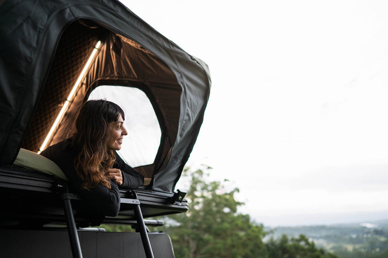 SkyPeak HD Premium Hardshell rooftop tent 8007512