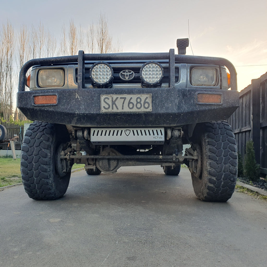 Toyota Hilux LN106 Radiator Guard