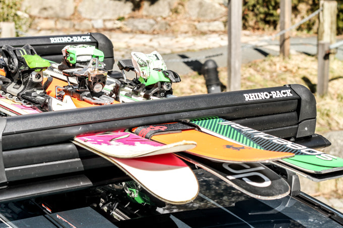 SKI AND SNOWBOARD CARRIER - 6 SKIS OR 4 SNOWBOARDS