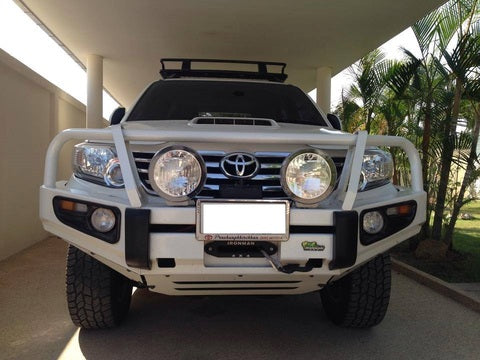 Hilux 2011+ Deluxe Commercial Bull Bar BBCD033