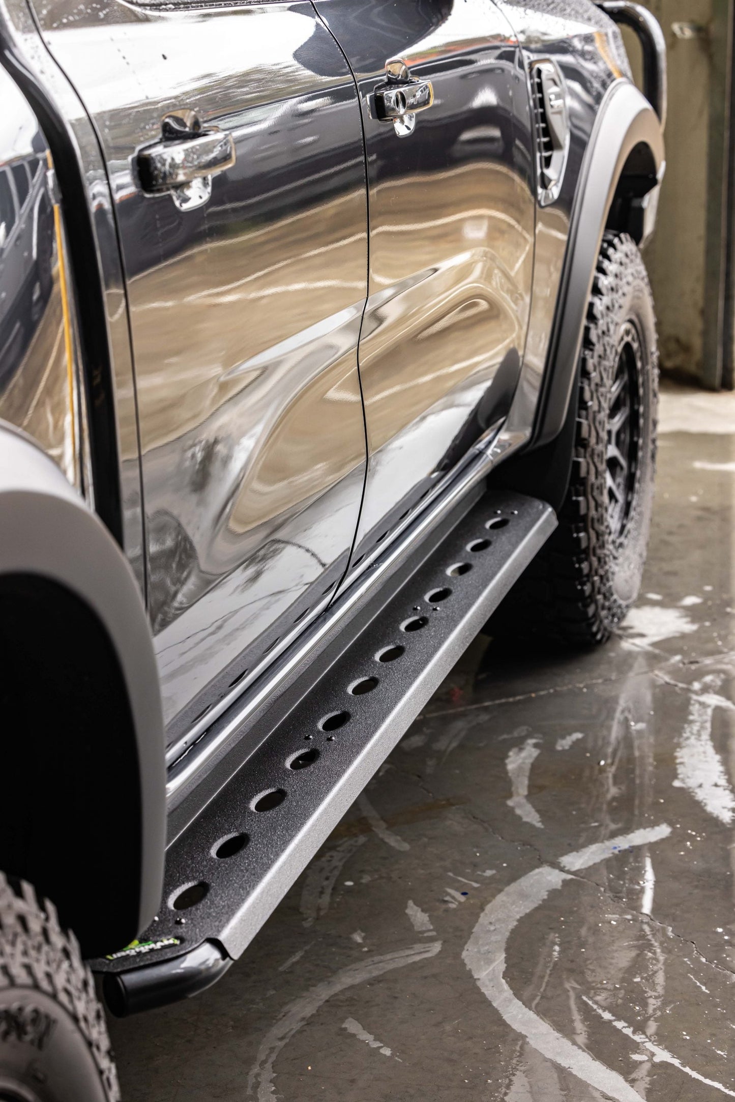 NEXT Gen Ford Ranger Steel Side Steps SS110 – 4x4 Offroad Solutions