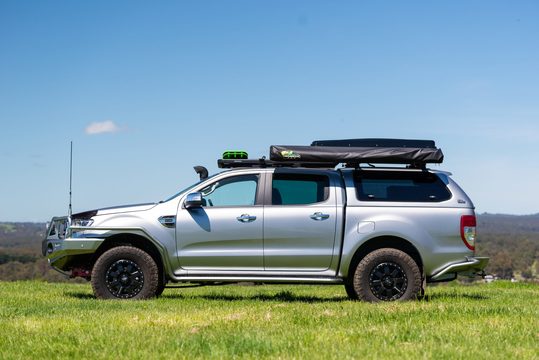 NOMAD 1300 ROOFTOP TENT IRTT0023
