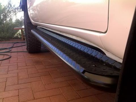 Hilux Steel Side Steps SS033